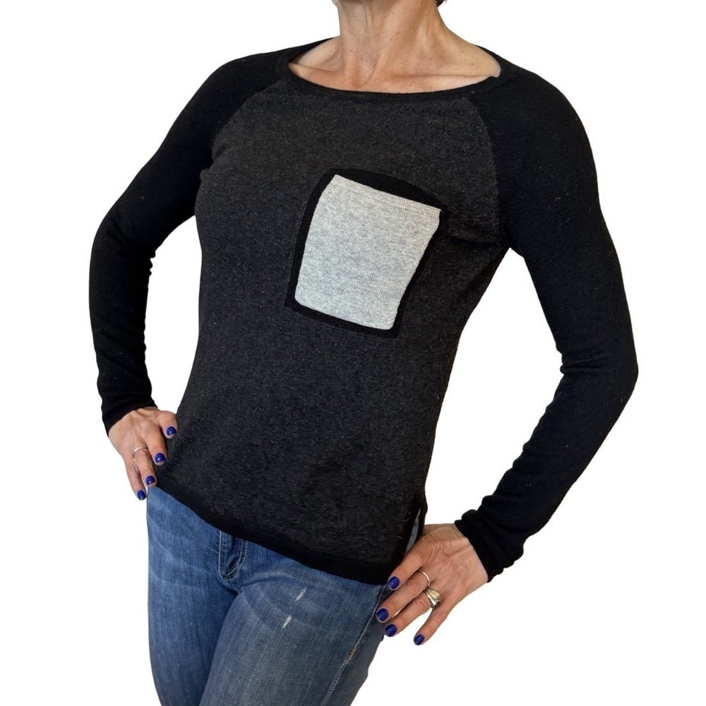 IN CASHMERE Women XS Gray Black Cashmere Pullover Sweater Scoop Neck Pocket - Picture 3 of 8